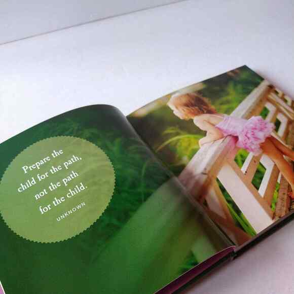 The Joy‎ Of Mom Celebrating a Mother's Love Book by Vicki Reece HC 2014 - Picture 5 of 13